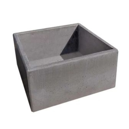 Flowerpot made of concrete Cube